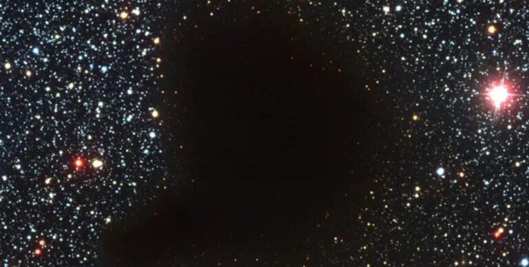 Самое темное место в Солнечной системе и во Вселенной: где оно находится (фото)»>