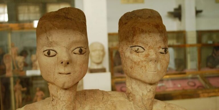 Тайны двуглавых: кого изобразили в древних статуях из Иордании (фото)»>