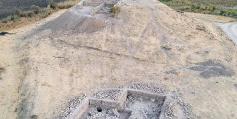 В Ираке нашли затерянный 5000-летний зиккурат: это был храм в одном из первых городов мира»>