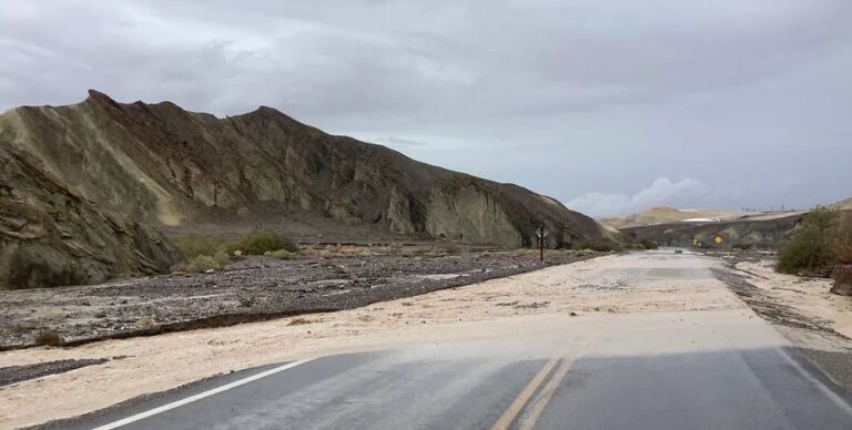 В самом сухом и жарком месте в мире неожиданно стало сыро: четверть годовых осадков выпала за день»>