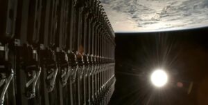 Авария на орбите: Starlink Илона Маска падает из космоса на Землю, что известно»>