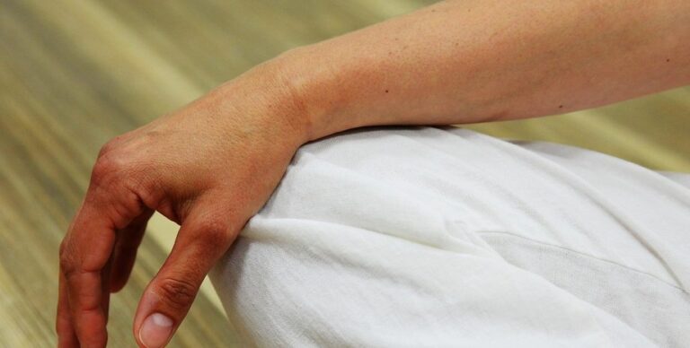 Почему у людей пять пальцев на руках и ногах: ответ ученых может удивить (фото)»>