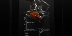 Растворяется в океане без следа: изобретение ученых из Японии может спасти Землю (видео)»>