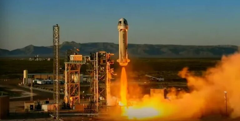 Впервые в космос летит человек с ограниченными возможностями на корабле компании Blue Origin»>