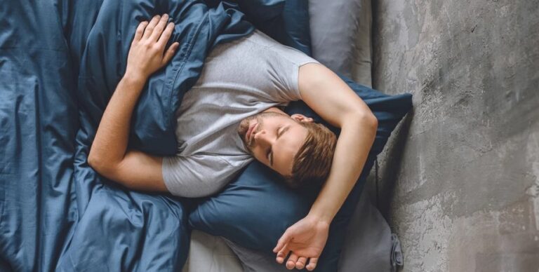 Здоровый сон или регулярные упражнения: ученые наконец выяснили, что лучше для хорошего самочувствия»>