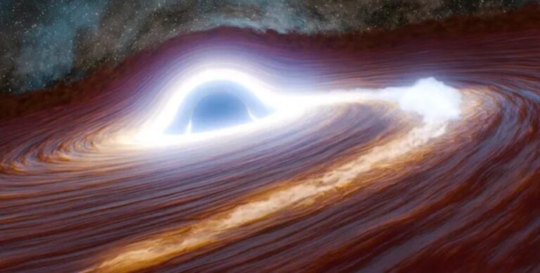 Черная дыра швырнула в нашу сторону какой-то объект: перед этим она уничтожила «суперзвезду»»>