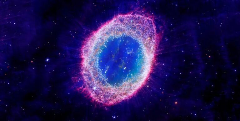 Физик считает, что обнаружил Бога: он находится на расстоянии 439 миллиардов триллионов км»>