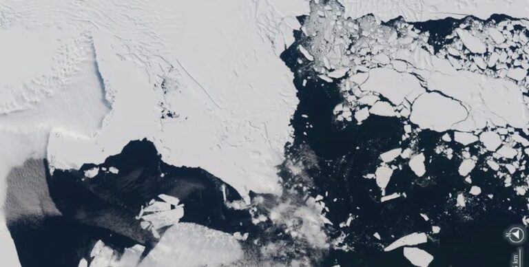 В Антарктиде сотрясается ледник Судного дня: приборы фиксируют сотни толчков»>