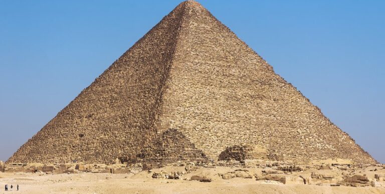 Ученый считает, что Великую пирамиду Гизы построили 25 000 лет назад: у него есть доказательства (фото)»>