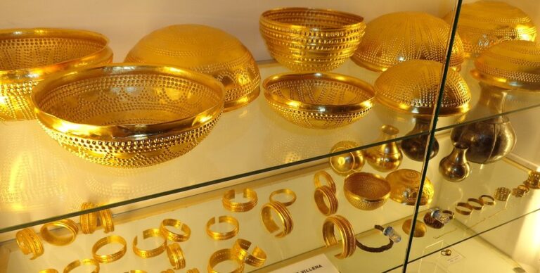 Артефакты внеземного происхождения в древних сокровищах: ученые раскрыли тайну бронзового века (видео)»>