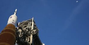 Вокруг Луны за 10 дней: NASA исправило ракету «Артемида-2», астронавты все же летят в космос»>