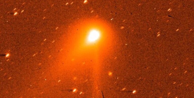 Межзвездный объект 3I/ATLAS имеет странную активность: такого раньше никогда не видели (фото)»>