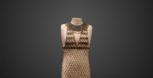 Создана не для живых: ученые раскрыли тайну 4500-летнего платья из бисера (фото)»>