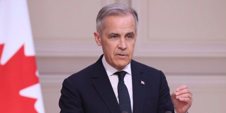 Ответный удар: Канада вводит новые пошлины на товары из США в ответ на тарифы Трампа»>
