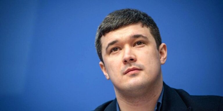 После отставки Сырского Федоров стал «политиком»: за какую должность экс-министр торгуется с Зеленским»>