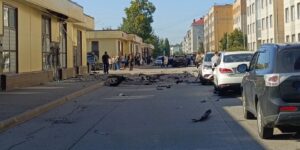 В Санкт-Петербурге взорвалась машина военнослужащего ВС РФ: какие последствия подрыва, — СМИ»>