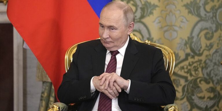 Защита критической инфраструктуры: Путин официально разрешил забирать собственность и бизнес у россиян»>