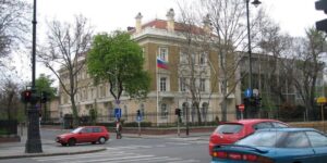 «За неприемлемую деятельность»: Орбан высылает 10 дипломатов РФ из Венгрии, есть реакция Москвы»>