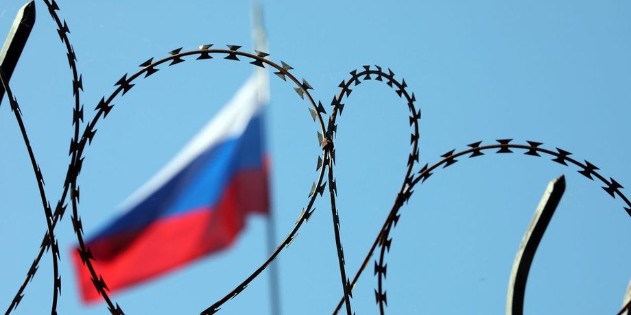 ЕС расширит санкционный список в отношении РФ: в него могут войти до 1600 человек и компаний, — Politico