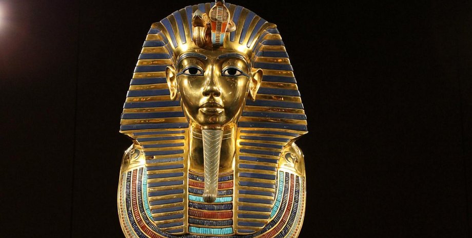 В Долине царей археологи нашли маску Тутанхамона